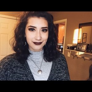 Meet your Posher, Madeline